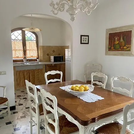 Feriehus Silvana Querceta